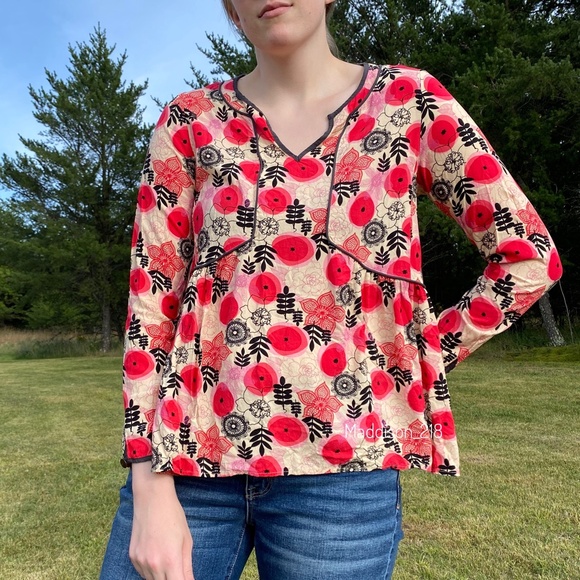 Matilda Jane Make Believe Mistletoe Magic Top Small - Picture 1 of 5